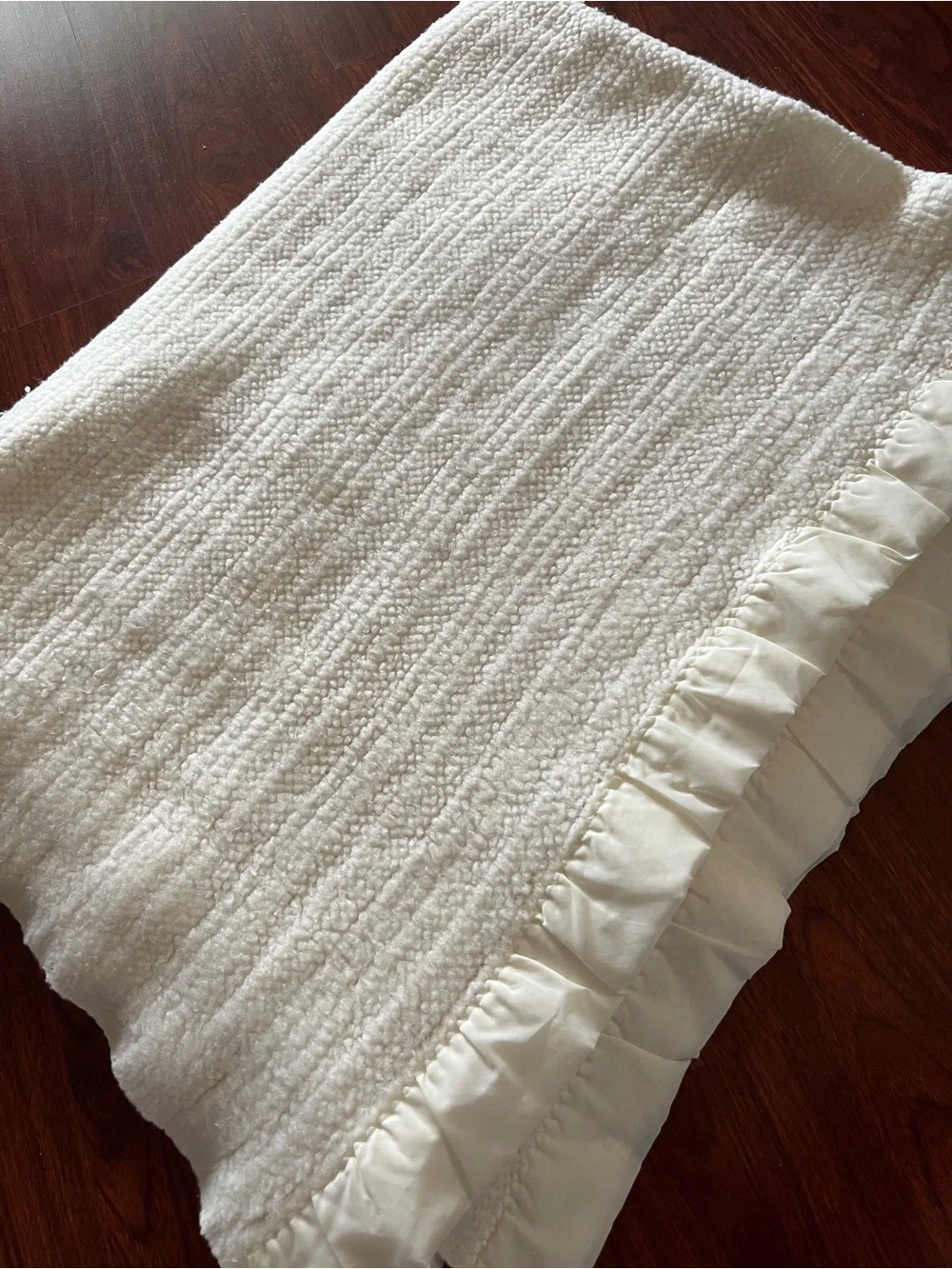 Vintage Ivory Blanket Satin Edge Thermal Acrylic USA 86” x 55”